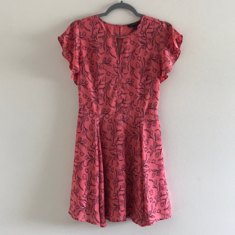 Banana Republic Keyhole Dress Ruffle Sleeves 2P